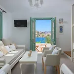 Blue Wave Villa *
